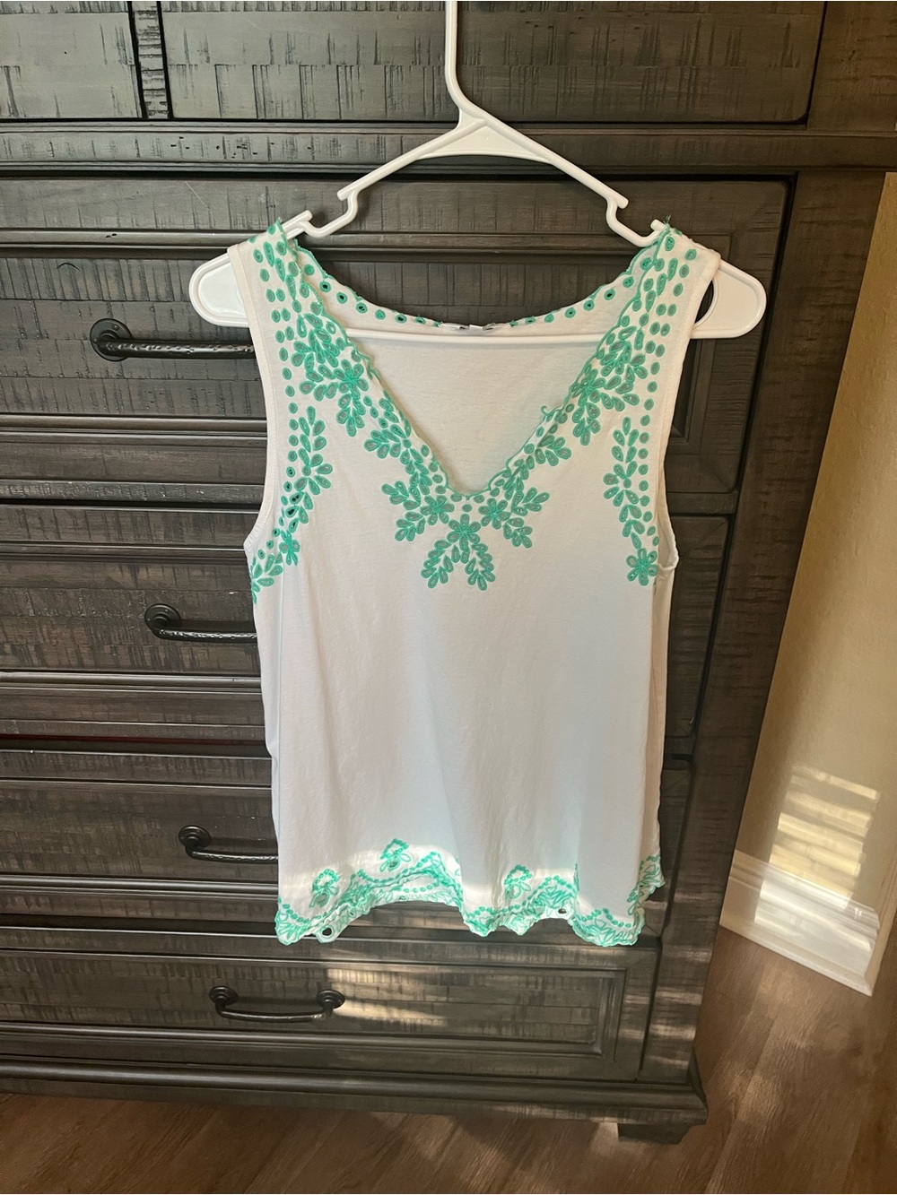 crown & ivy White Top with Teal Floral Embroidery
